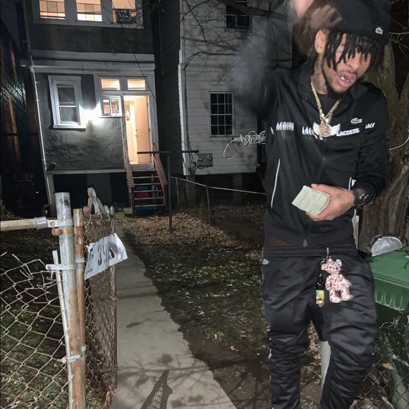 Meet your Posher, Alexis - Picture 1 of 1